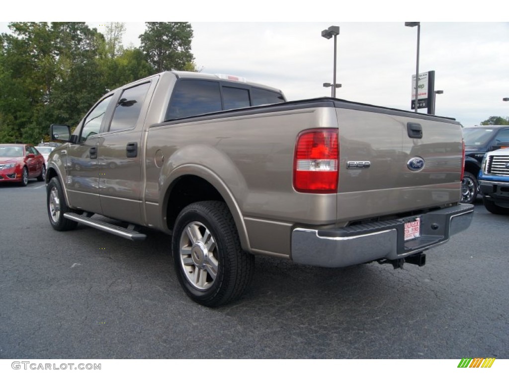 2005 F150 Lariat SuperCrew - Arizona Beige Metallic / Tan photo #35