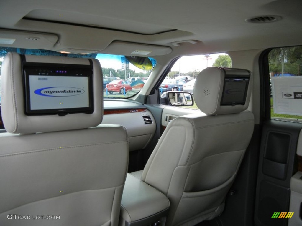 Medium Light Stone Interior 2010 Ford Flex Limited Photo #54825934