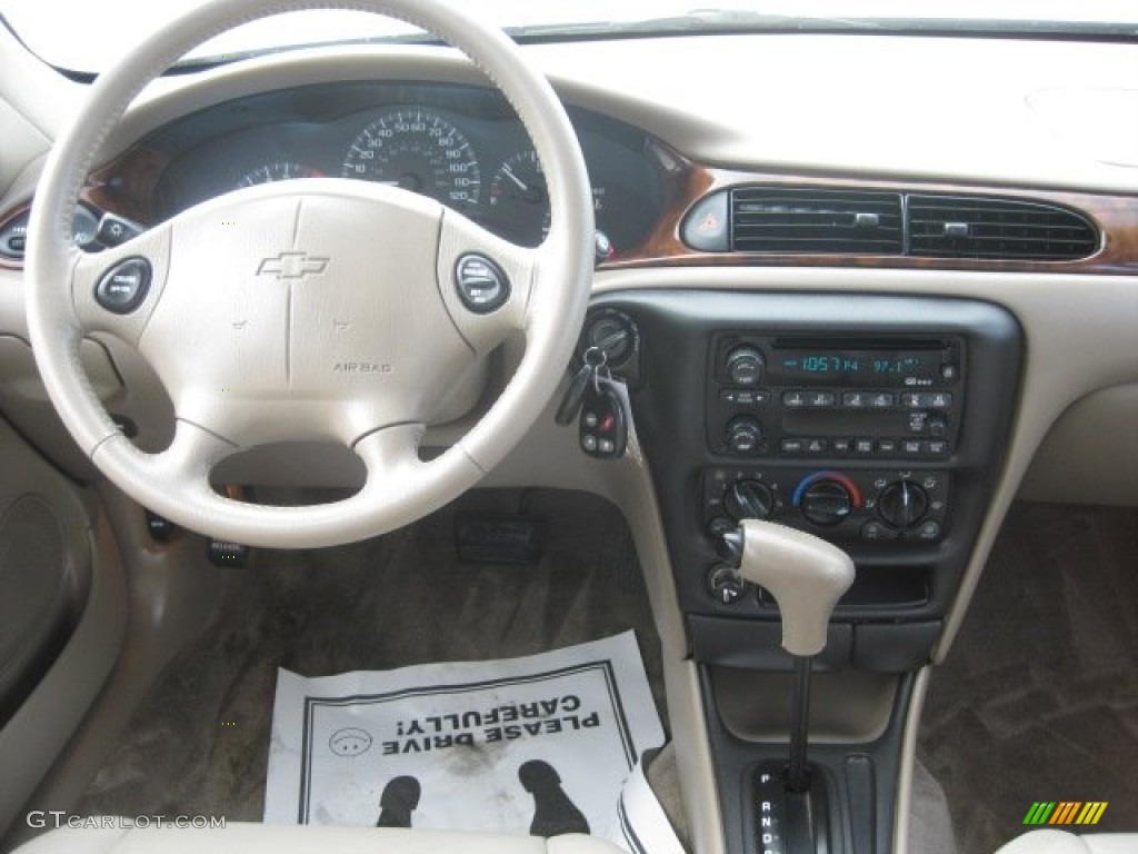 2002 Malibu LS Sedan - Forest Green Metallic / Neutral photo #4