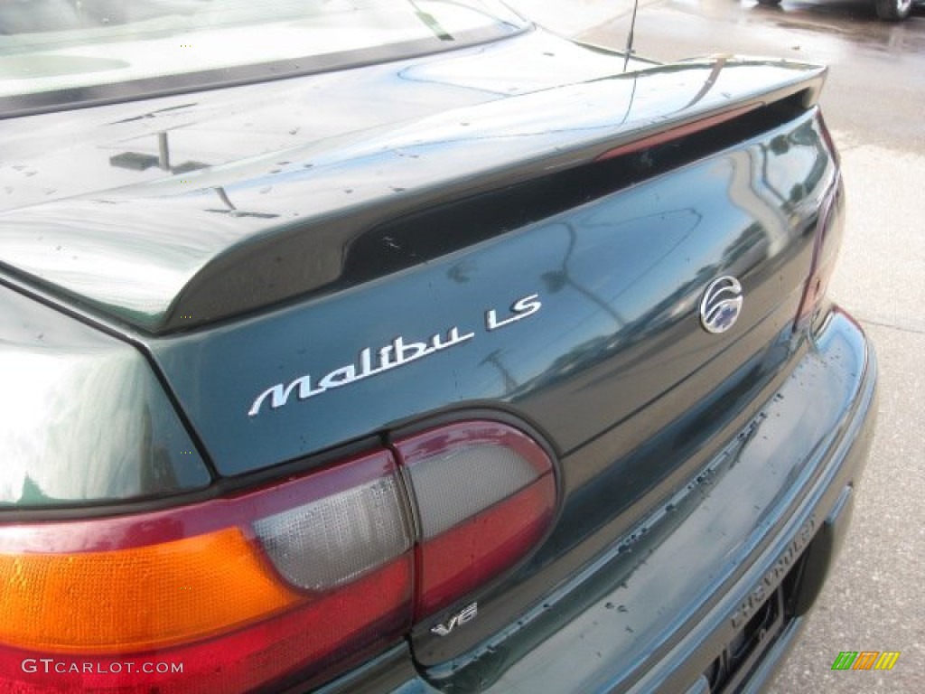 2002 Malibu LS Sedan - Forest Green Metallic / Neutral photo #18