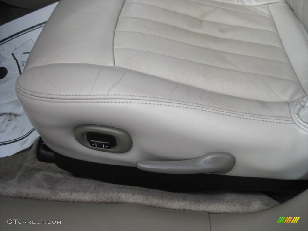 2002 Malibu LS Sedan - Forest Green Metallic / Neutral photo #22