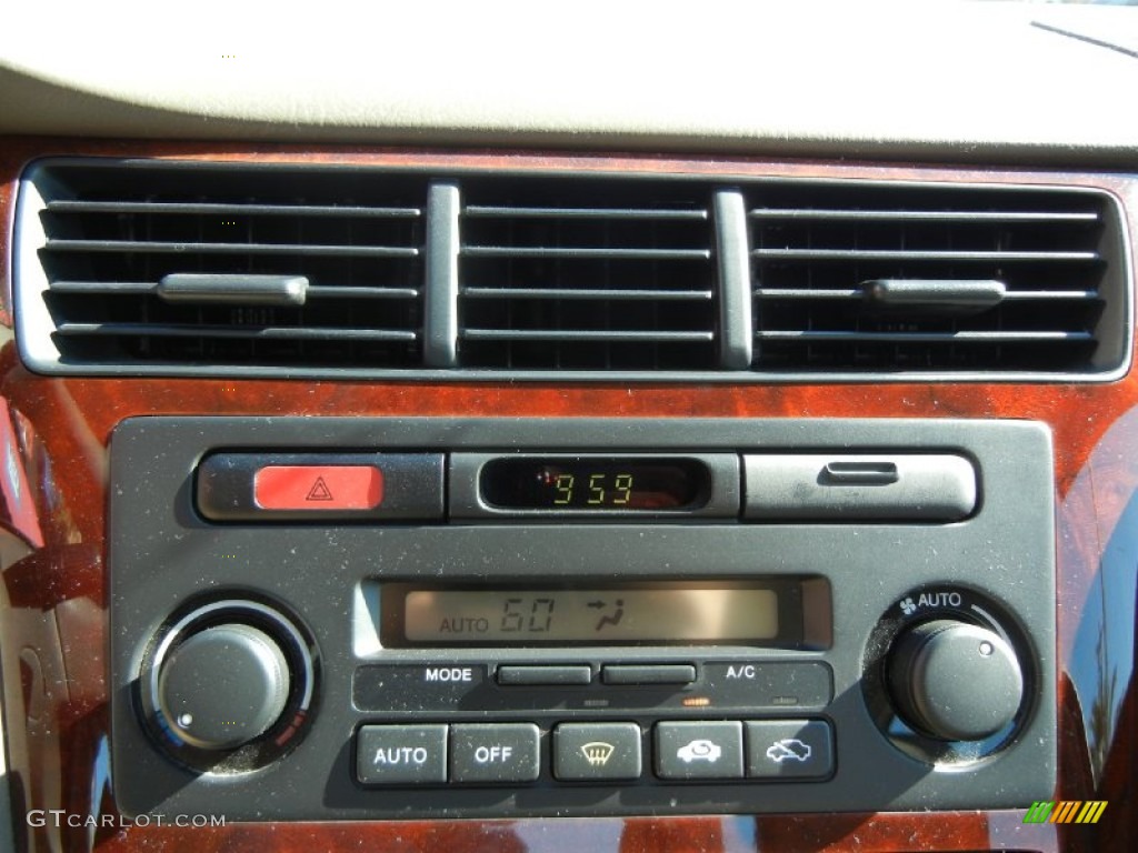 2001 Acura RL 3.5 Controls Photo #54827713