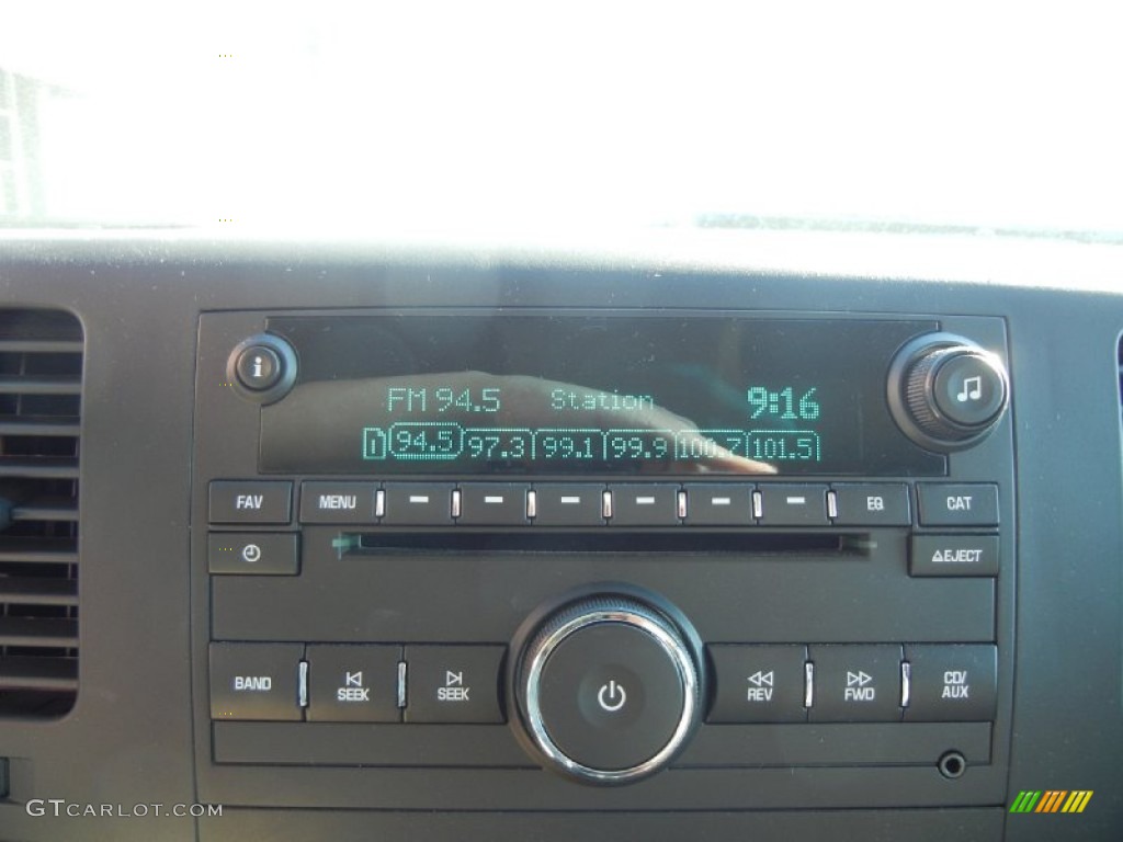 2010 Sierra 1500 SL Crew Cab - Summit White / Dark Titanium photo #18