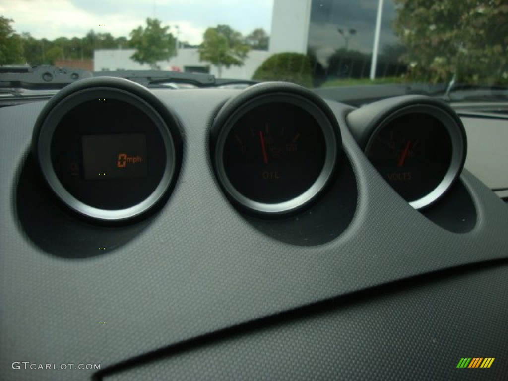 2003 350Z Touring Coupe - Chrome Silver / Frost photo #14