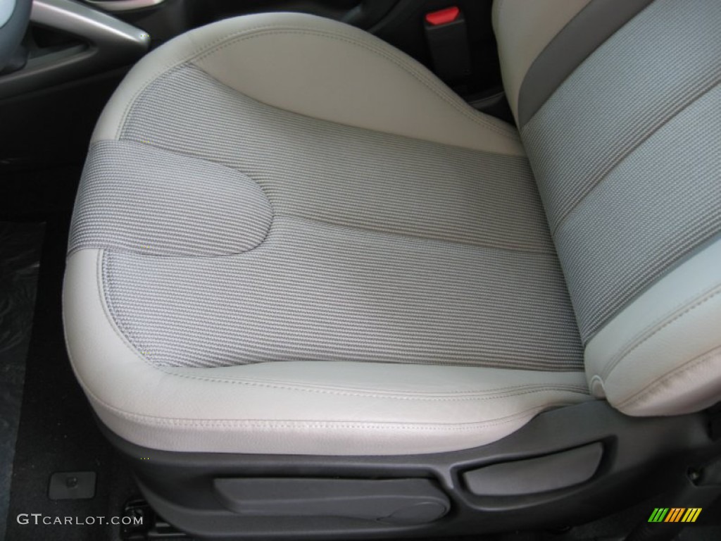 Gray Interior 2012 Hyundai Veloster Standard Veloster Model Photo #54829366