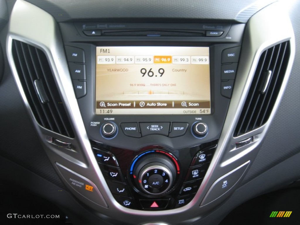 2012 Hyundai Veloster Standard Veloster Model Controls Photo #54829441