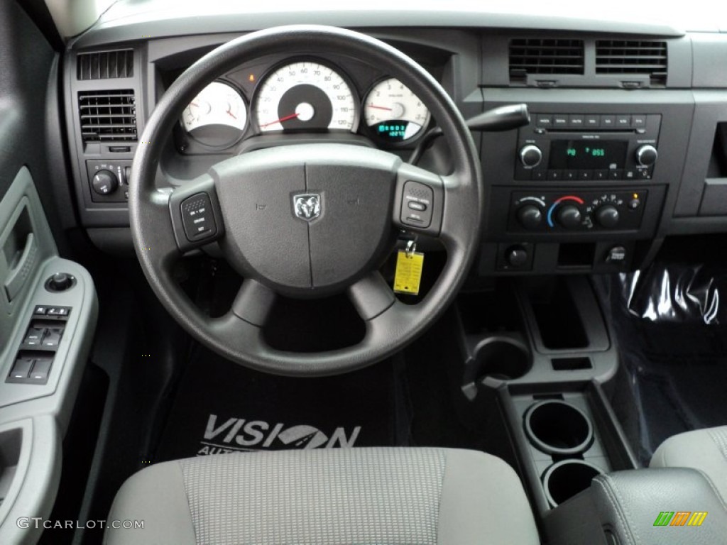 2011 Dodge Dakota Big Horn Crew Cab 4x4 Dashboard Photos