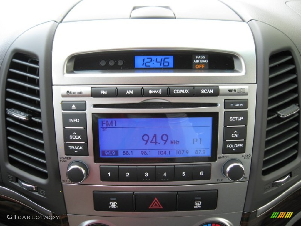 2012 Hyundai Santa Fe GLS AWD Controls Photo #54830191