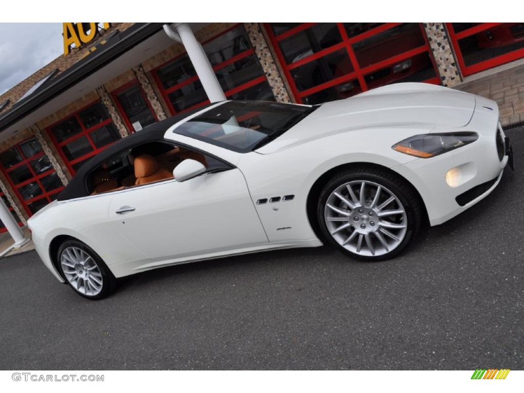 Bianco Eldorado (White) 2011 Maserati GranTurismo Convertible GranCabrio Exterior Photo #54832231