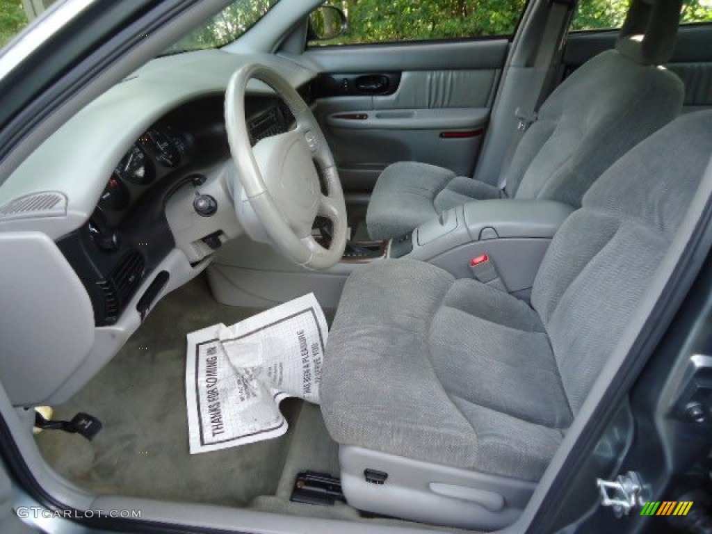 Medium Gray Interior 2004 Buick Regal LS Photo #54833320