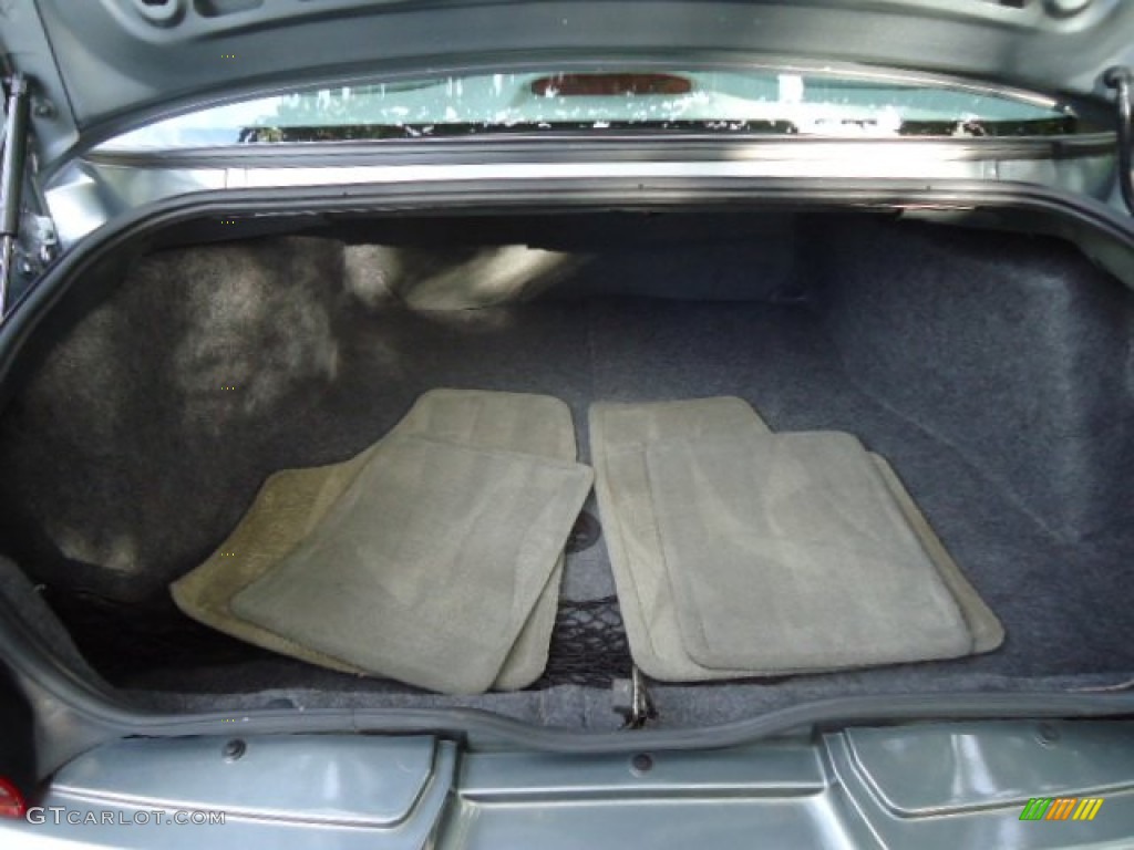 2004 Buick Regal LS Trunk Photo #54833340