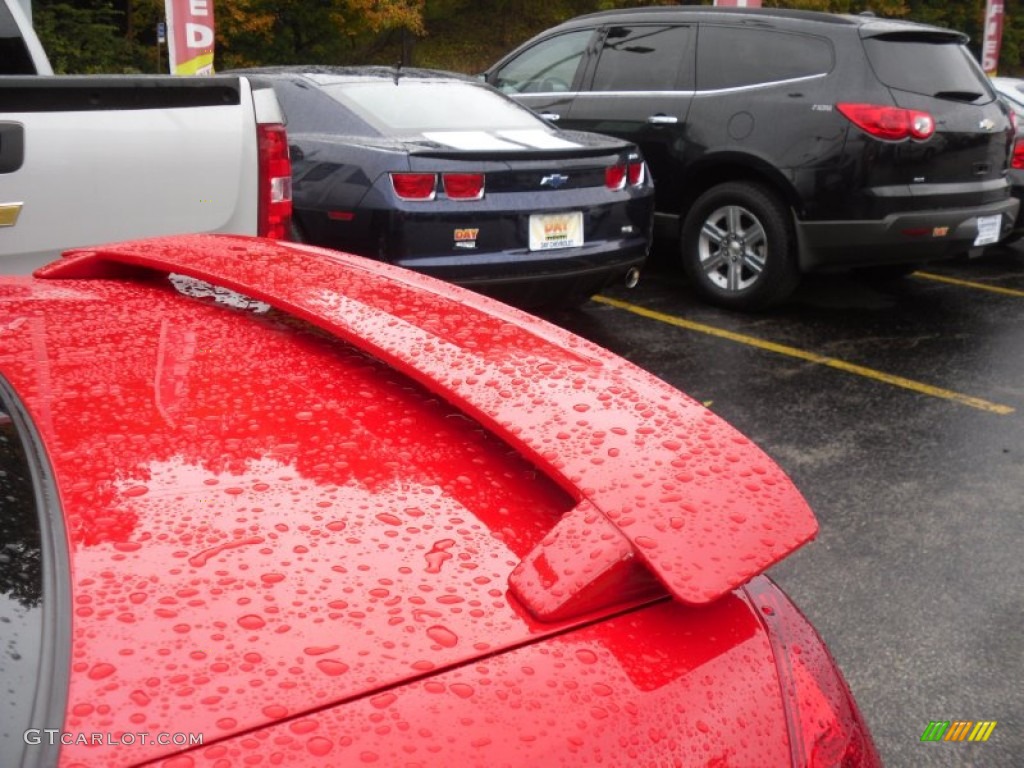 2011 Impala LT - Victory Red / Ebony photo #10