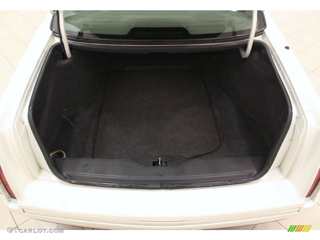 1999 Cadillac DeVille Concours Trunk Photo #54838192