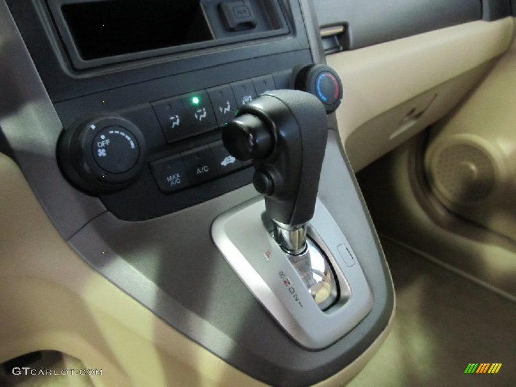 2009 CR-V LX 4WD - Green Tea Metallic / Ivory photo #12