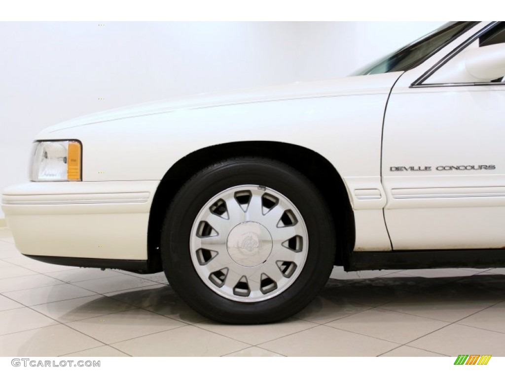 1999 Cadillac DeVille Concours Wheel Photo #54838212