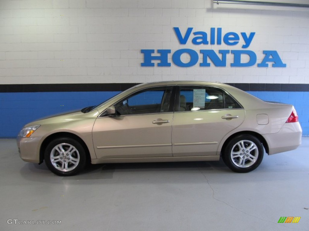 2006 Accord EX-L Sedan - Desert Mist Metallic / Ivory photo #2