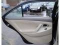 Black - Camry LE Photo No. 20