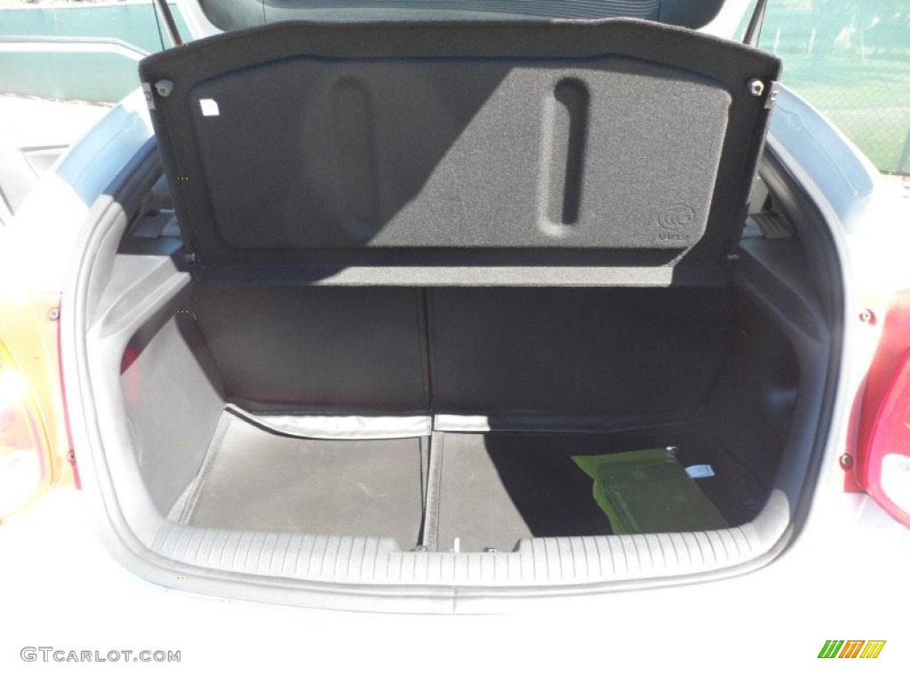 2012 Hyundai Veloster Standard Veloster Model Trunk Photo #54841401