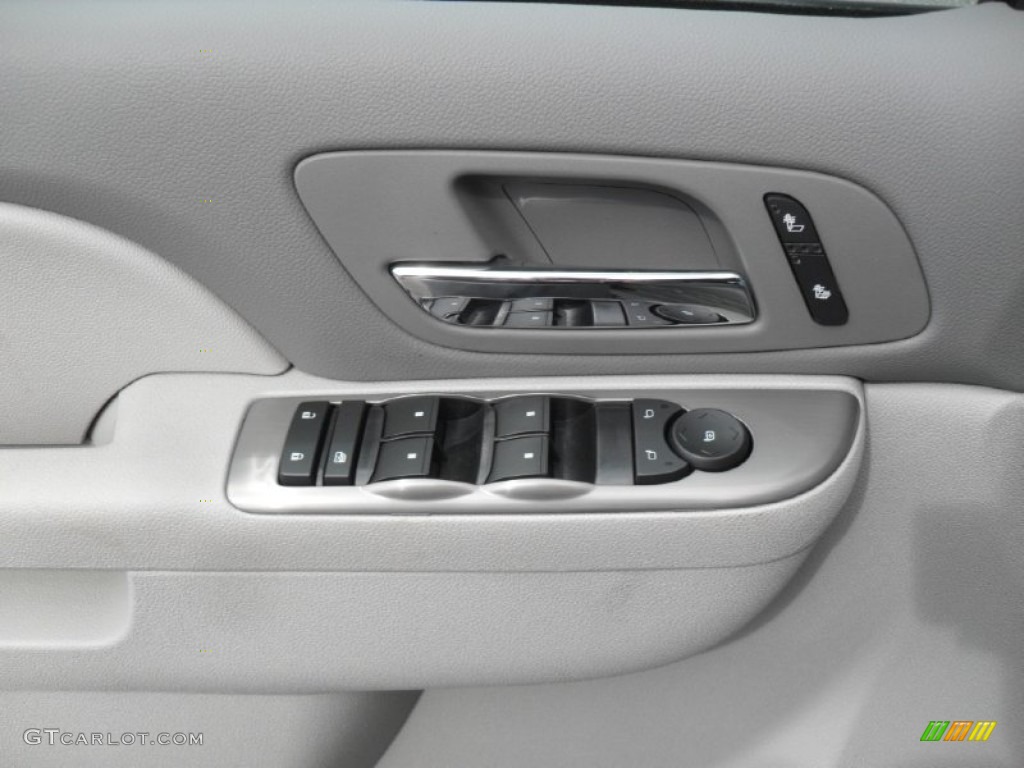 2012 Chevrolet Avalanche LT 4x4 Controls Photo #54841989
