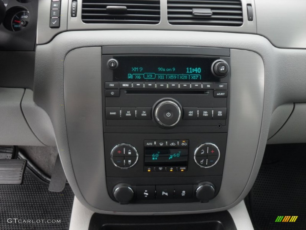 2012 Chevrolet Avalanche LT 4x4 Controls Photo #54842017