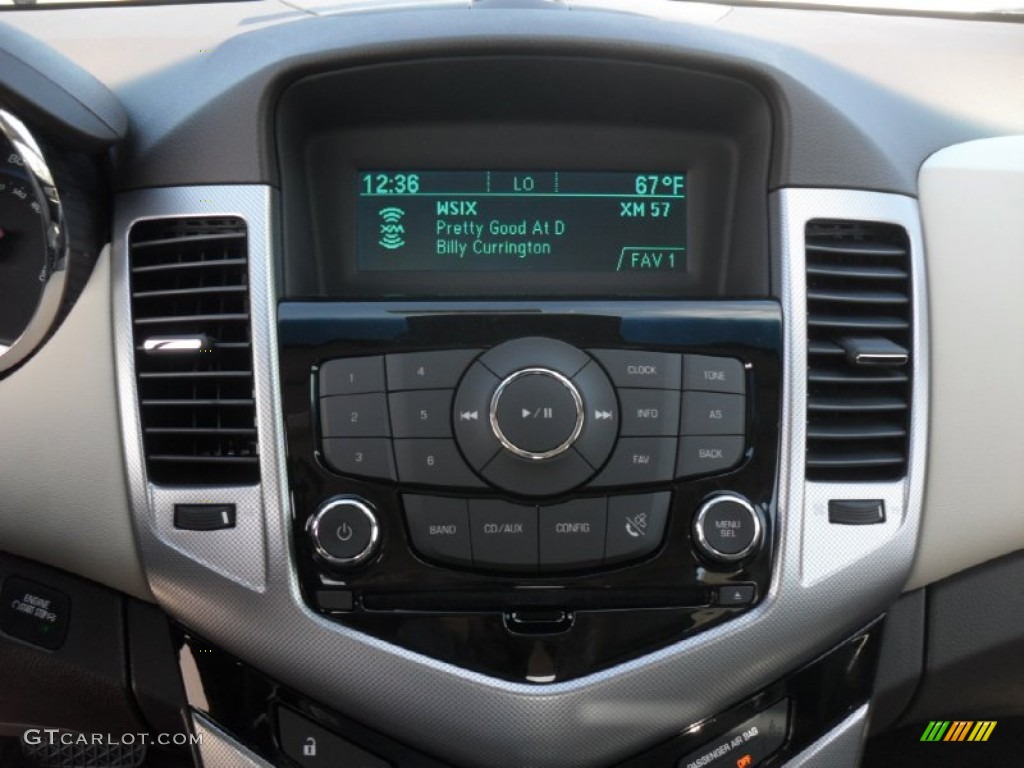 2012 Chevrolet Cruze LTZ/RS Controls Photo #54842737