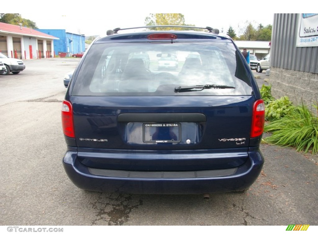 2003 Voyager LX - Midnight Blue Pearl / Gray photo #11
