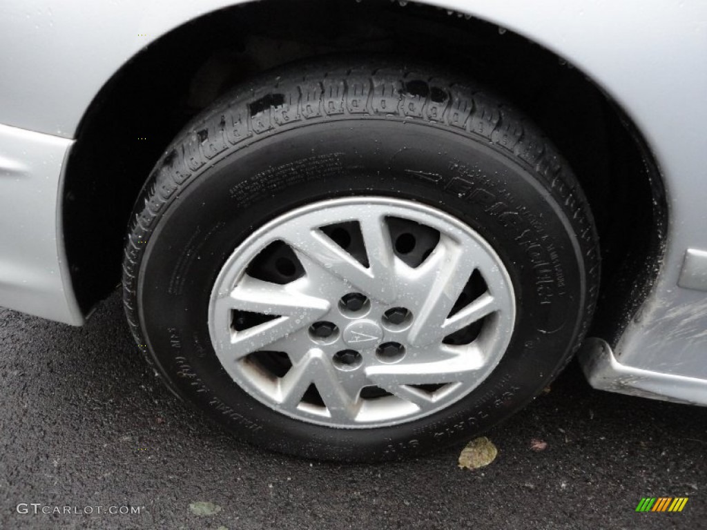 2002 Pontiac Sunfire SE Sedan Wheel Photo #54847204