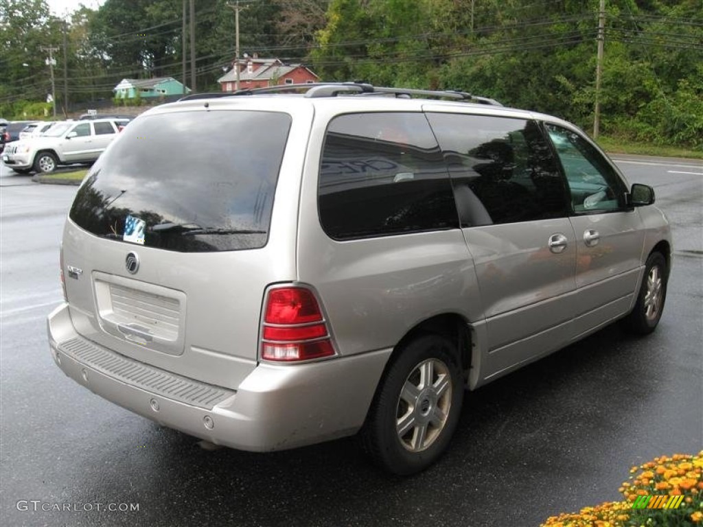 2004 Monterey Premier - Silver Birch Metallic / Flint photo #5