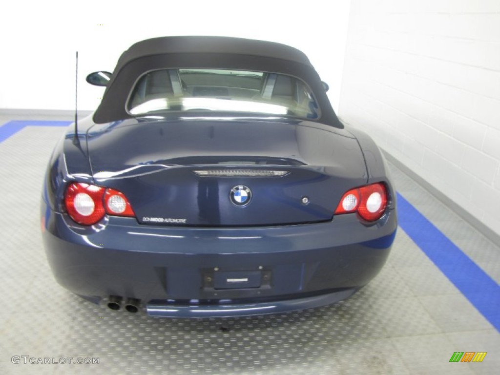 2005 Z4 2.5i Roadster - Toledo Blue Metallic / Dark Beige photo #7