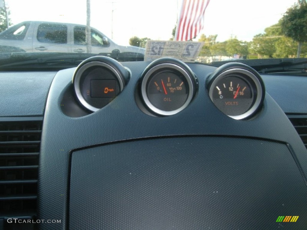 2006 Nissan 350Z Coupe Gauges Photo #54853978