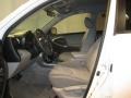 Super White - RAV4 4WD Photo No. 13