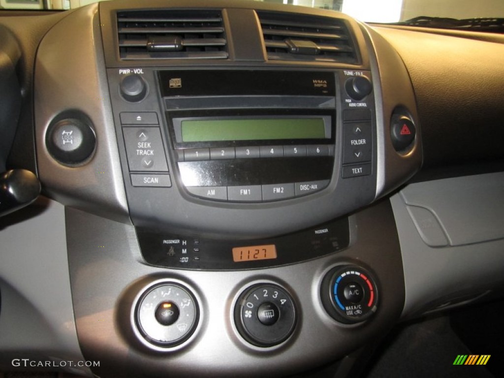 2007 RAV4 4WD - Super White / Ash Gray photo #15