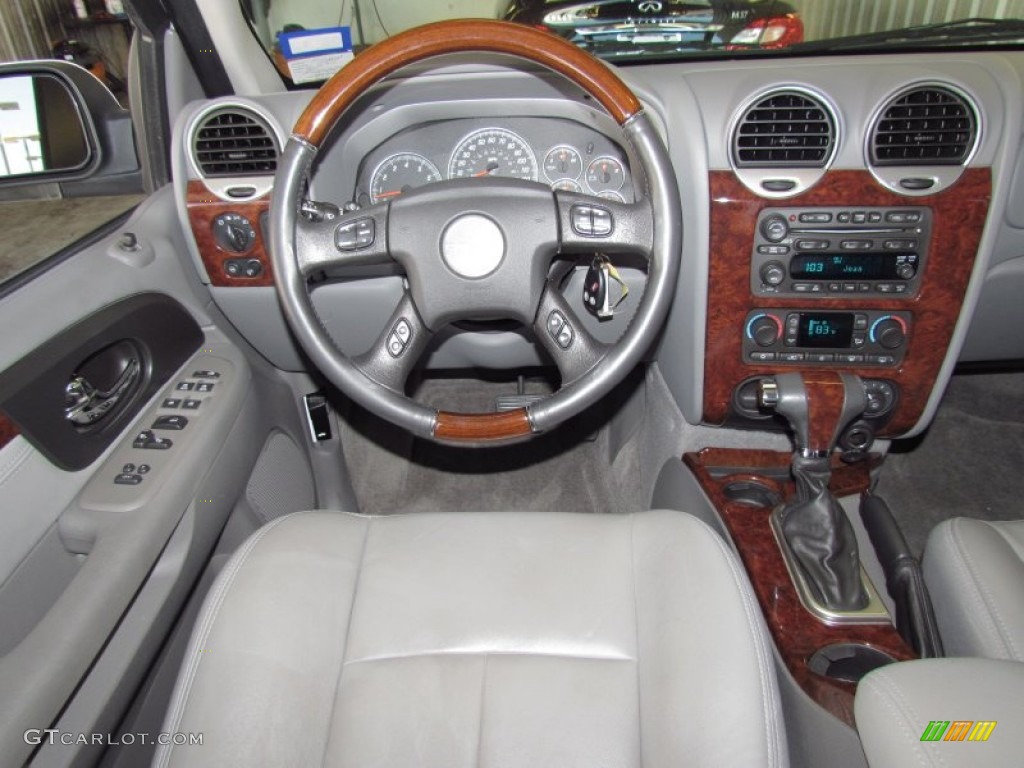 2007 GMC Envoy Denali Light Gray Dashboard Photo 54857113