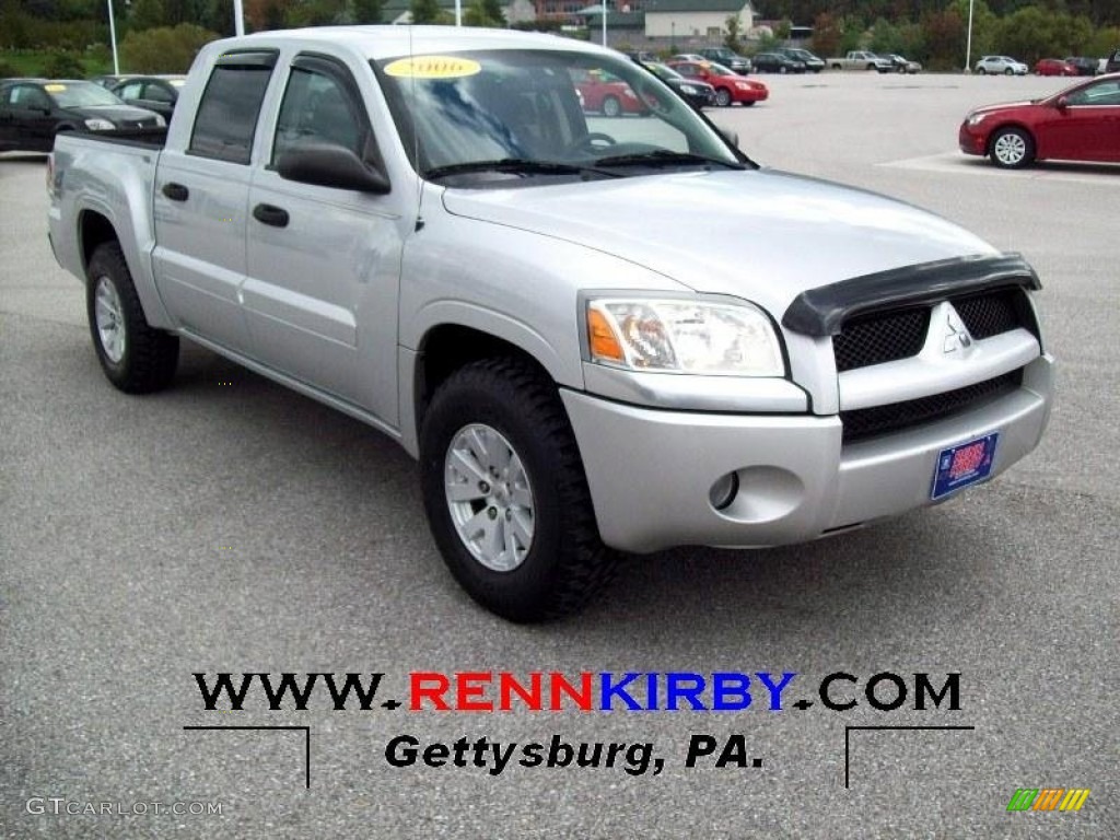 2006 Raider LS Double Cab 4x4 - Alloy Silver / Slate Gray photo #1