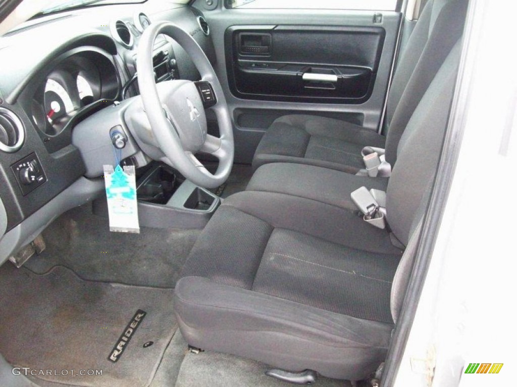 2006 Mitsubishi Raider LS Double Cab 4x4 Interior Color Photos
