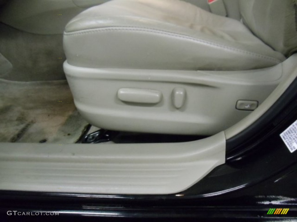 2007 Camry XLE V6 - Black / Bisque photo #18