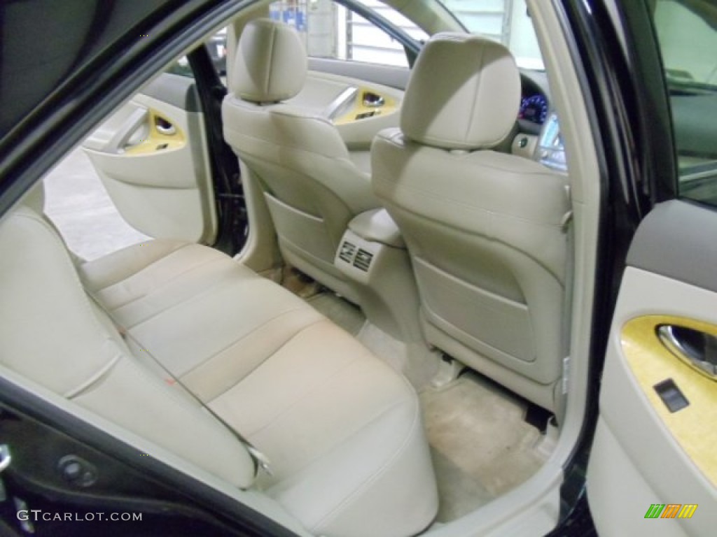 2007 Camry XLE V6 - Black / Bisque photo #22