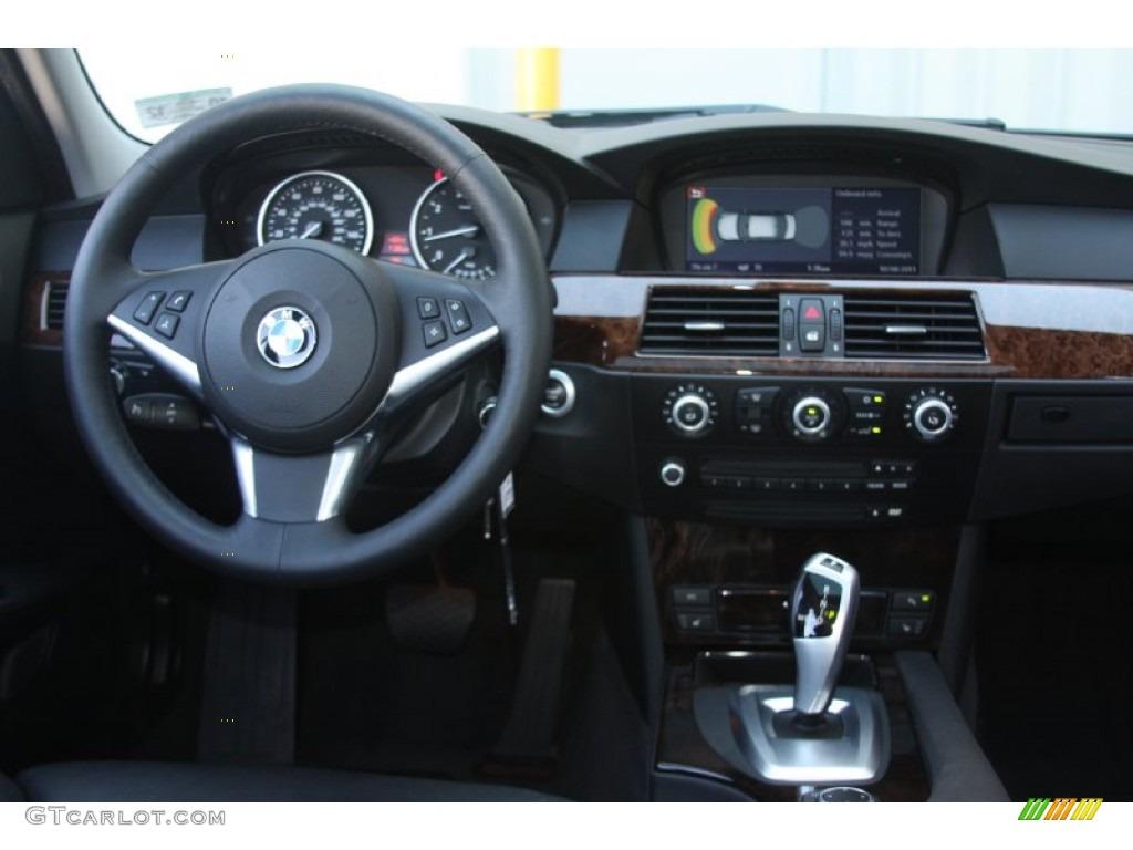 2009 BMW 5 Series 550i Sedan Black Dashboard Photo #54865657