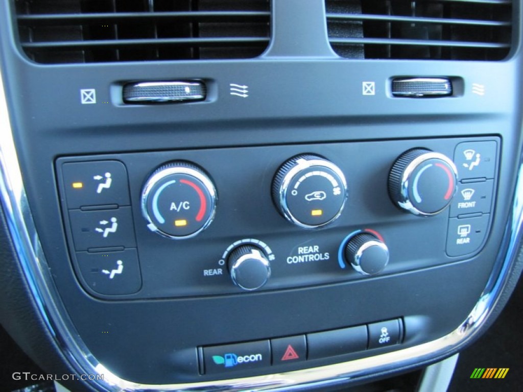 2012 Dodge Grand Caravan SXT Controls Photo #54865750