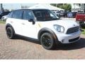 Light White - Cooper Countryman Photo No. 4