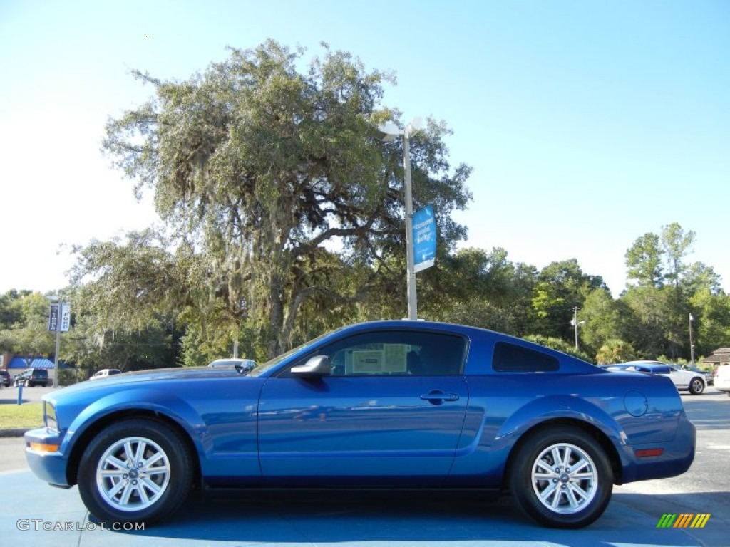 2007 Mustang V6 Premium Coupe - Vista Blue Metallic / Dark Charcoal photo #2