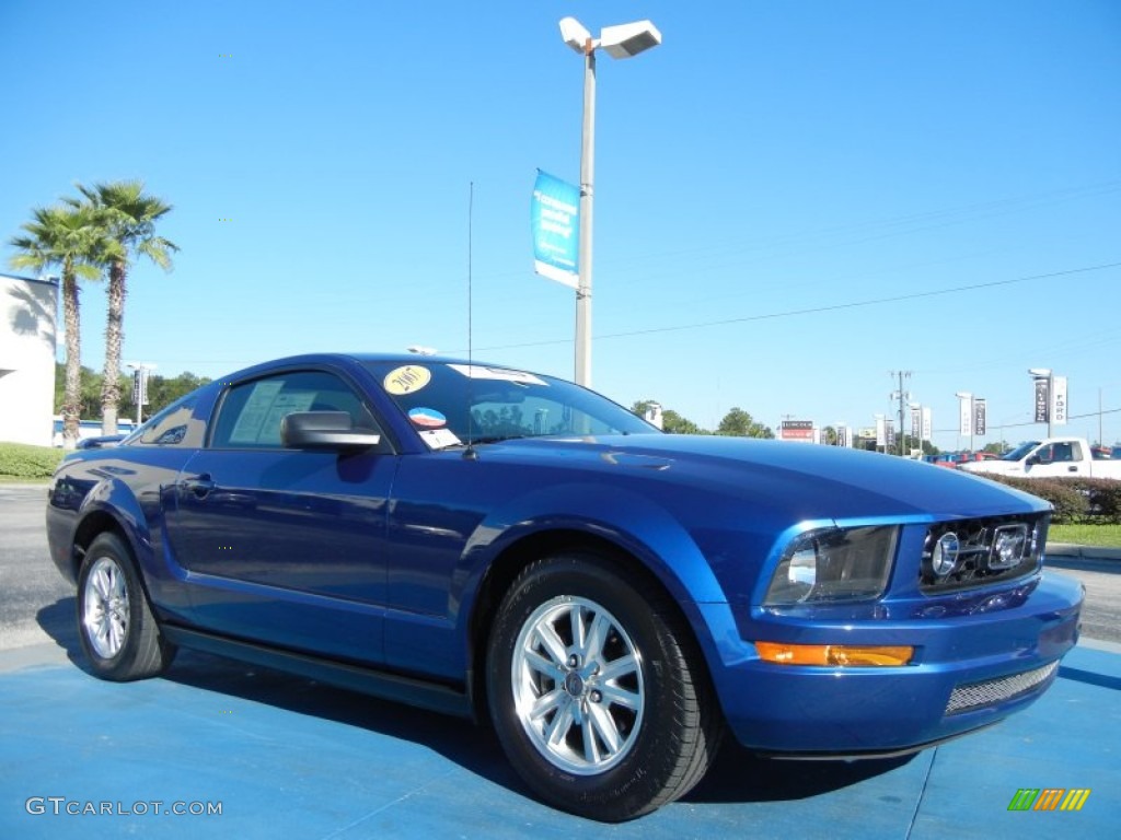 2007 Mustang V6 Premium Coupe - Vista Blue Metallic / Dark Charcoal photo #7