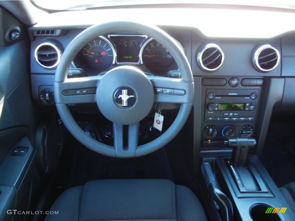 2007 Mustang V6 Premium Coupe - Vista Blue Metallic / Dark Charcoal photo #20
