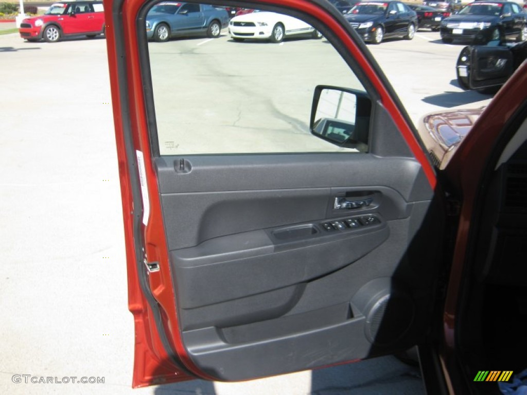 2009 Liberty Sport - Sunburst Orange Pearl / Dark Slate Gray photo #14
