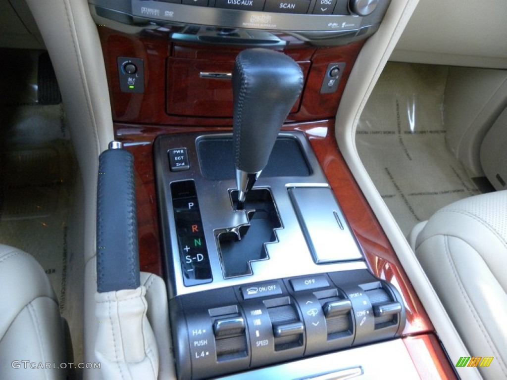 2008 LX 570 - Onyx Black / Cashmere photo #20