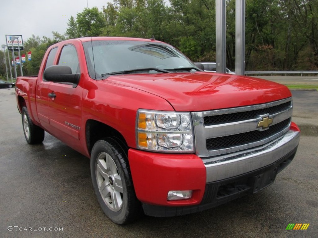 2008 Silverado 1500 LT Extended Cab 4x4 - Victory Red / Ebony photo #6