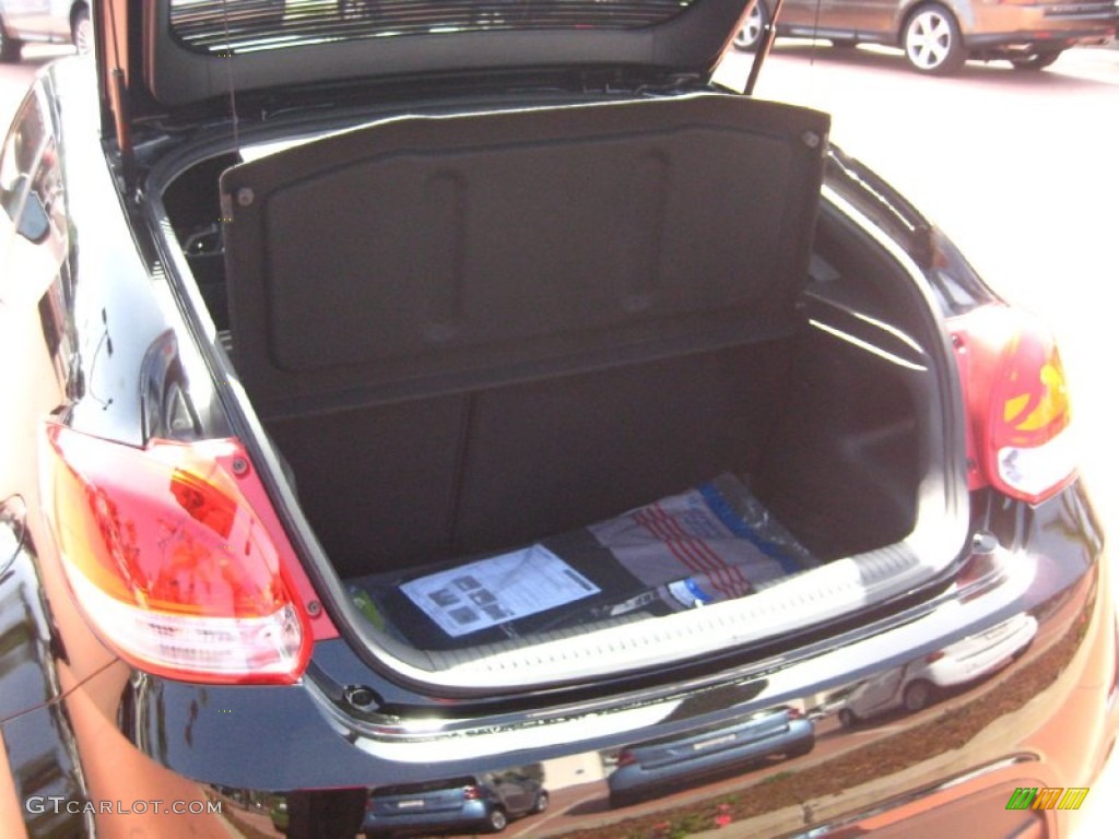 2012 Hyundai Veloster Standard Veloster Model Trunk Photo #54887575