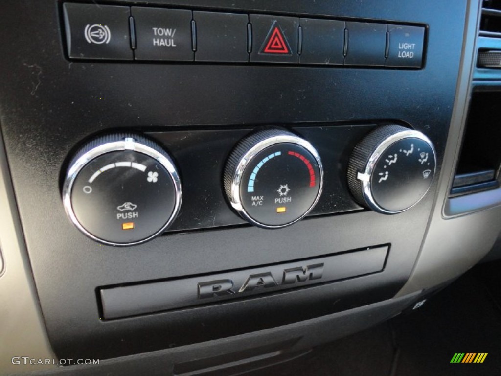 2010 Dodge Ram 2500 ST Regular Cab Controls Photo #54890383