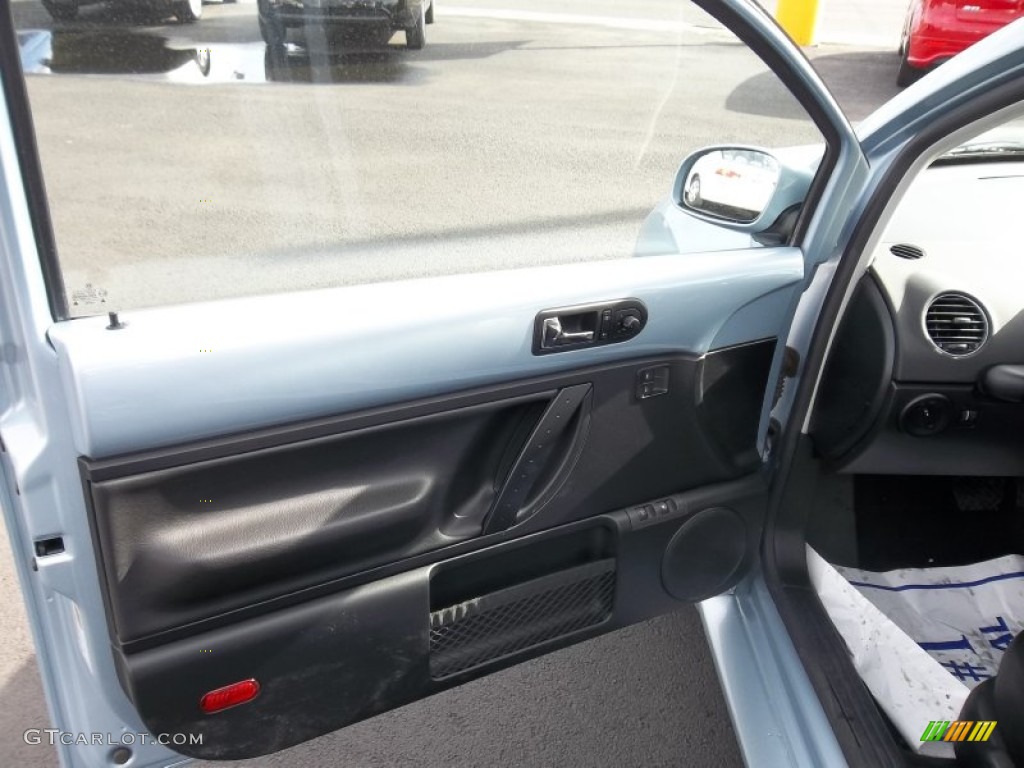 2009 Volkswagen New Beetle 2.5 Coupe Door Panel Photos