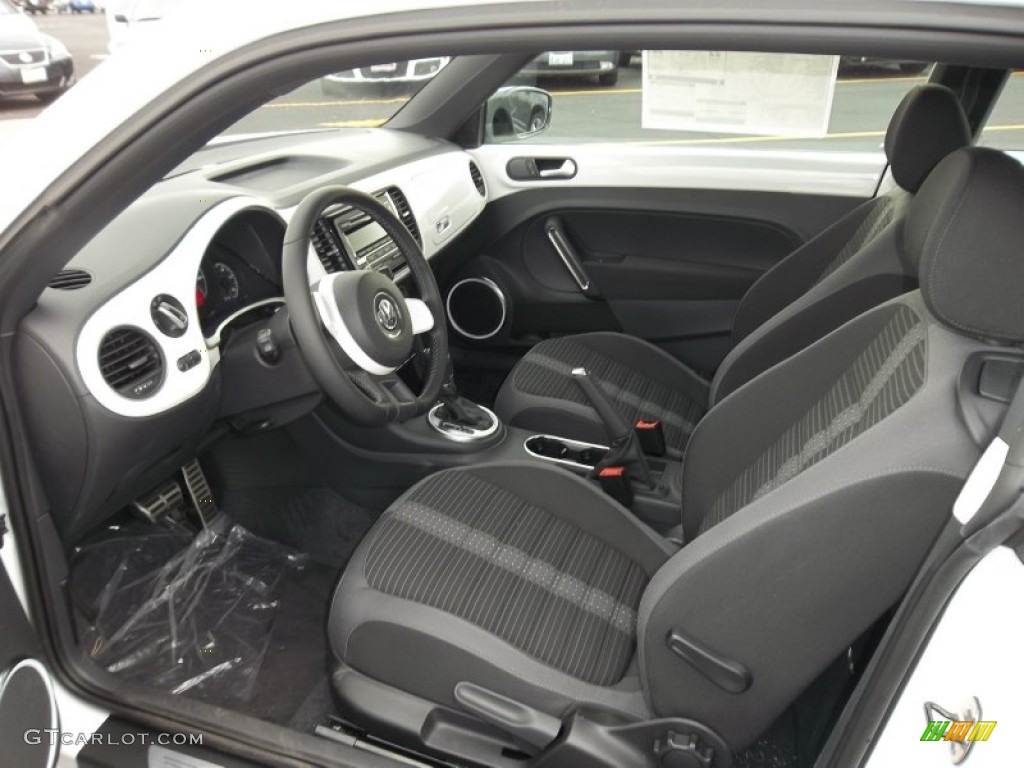 Titan Black Interior 2012 Volkswagen Beetle Turbo Photo #54890812